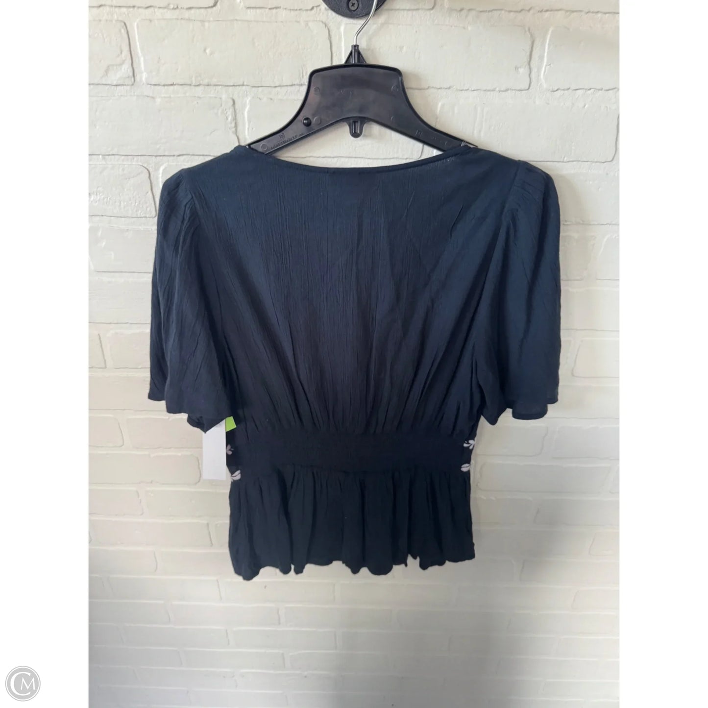 Top Short Sleeve By Knox Rose In Blue & White, Size: M