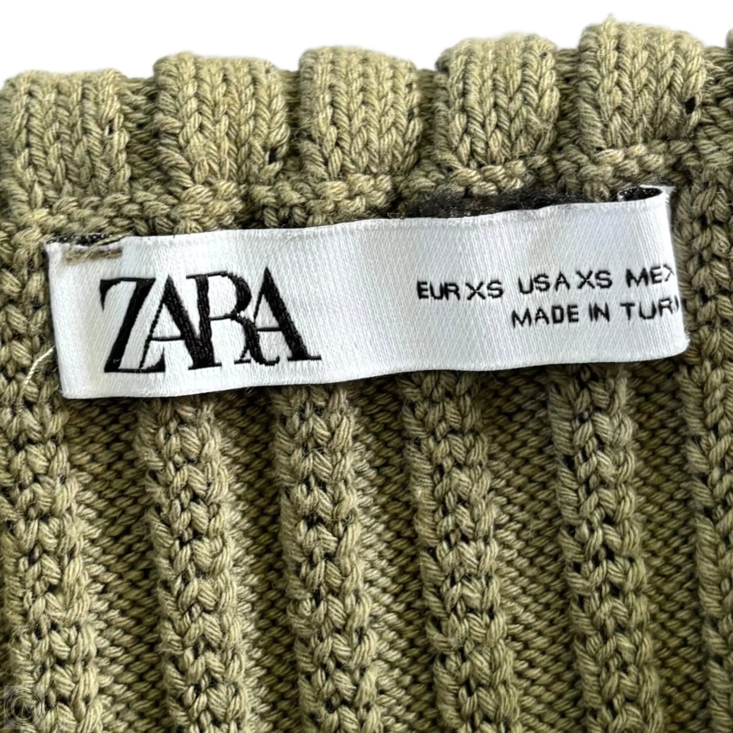 Top Sleeveless By Zara In Green, Size: Xs
