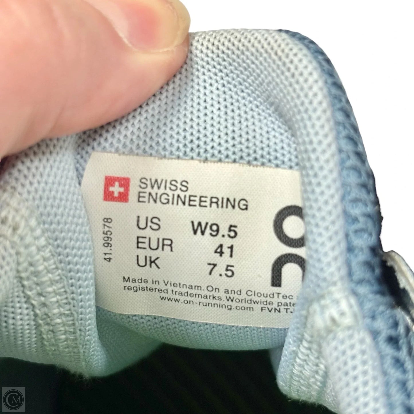 Shoes Athletic By On In Blue, Size: 9.5