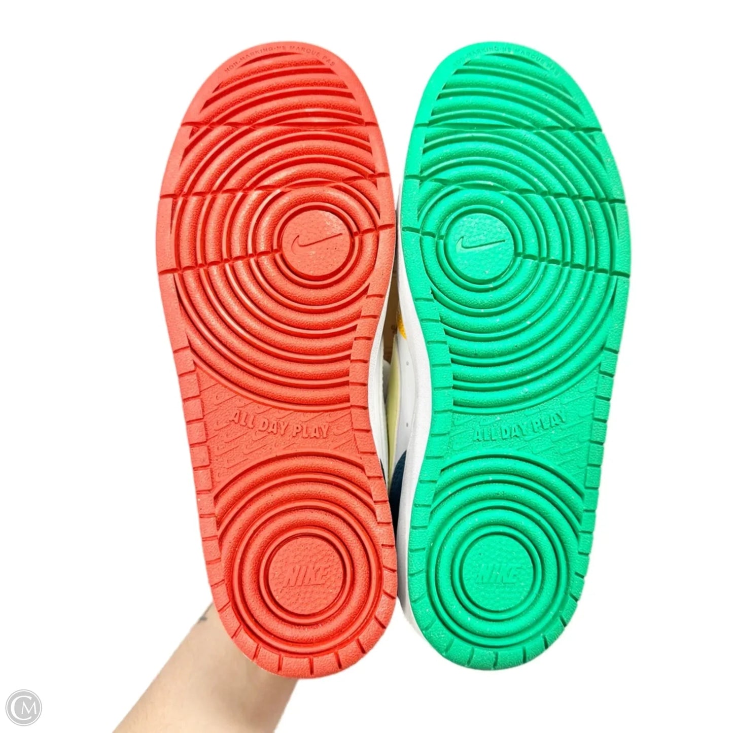 Shoes Sneakers By Nike In Multi-colored, Size: 7.5