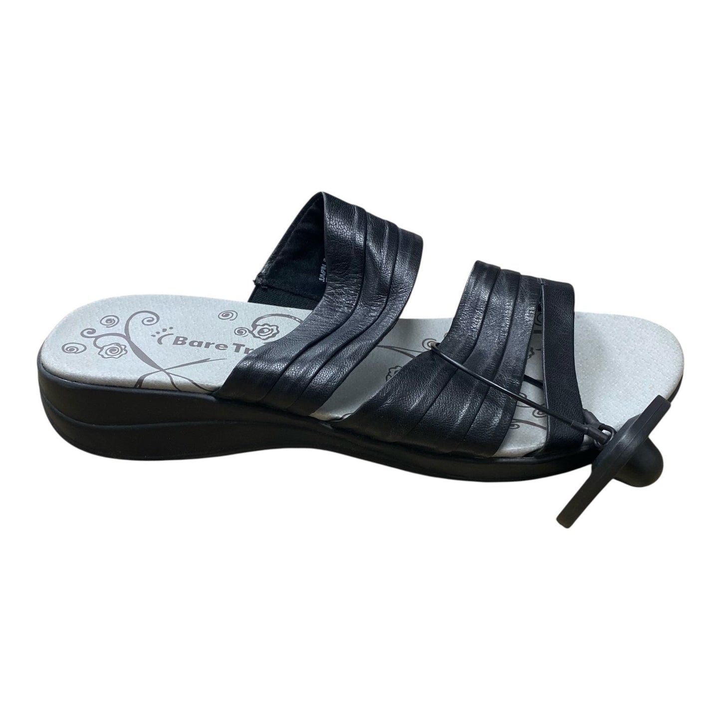 Sandals Flats By Bare Traps In Black, Size:6.5