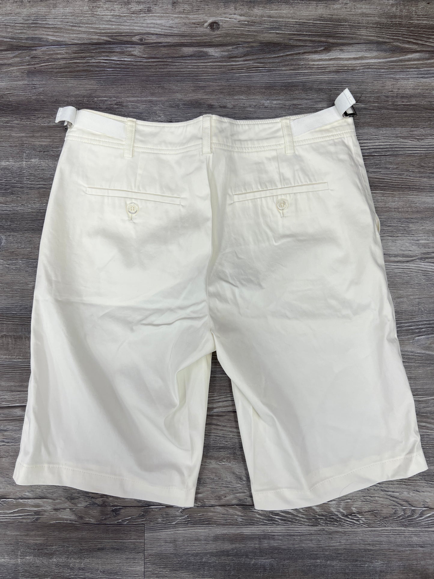 Shorts By Cma Size: 6
