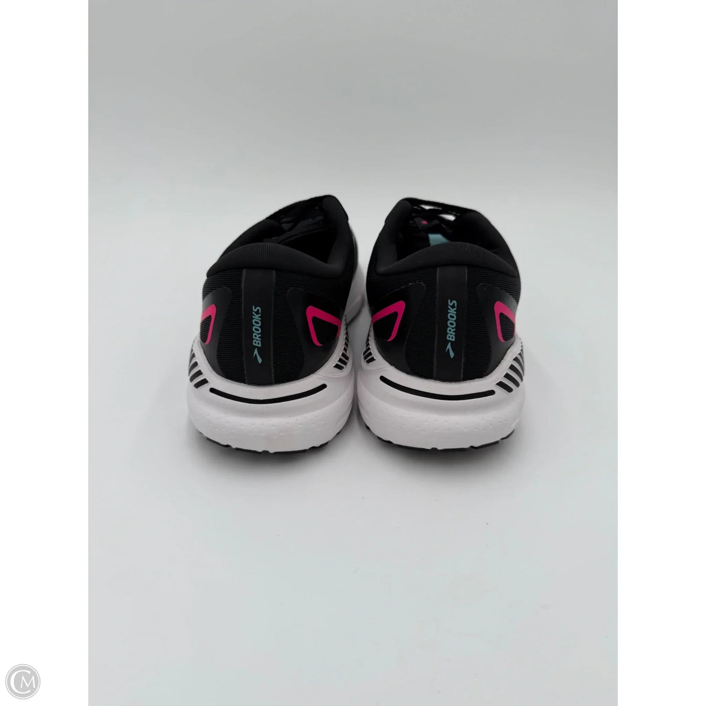 Shoes Athletic By Brooks In Black & Pink, Size: 10.5