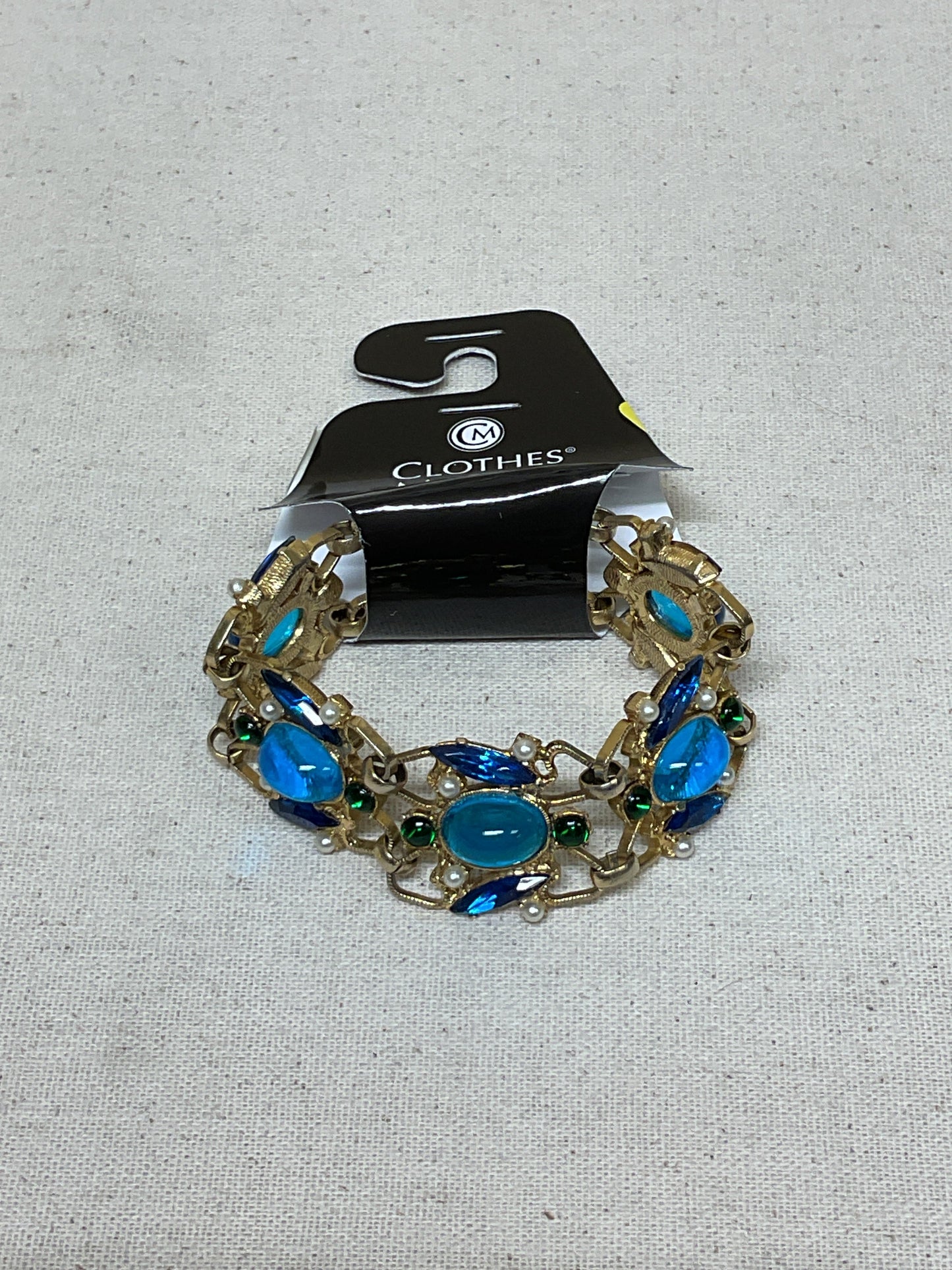 Bracelet Other By Clothes Mentor In Gold