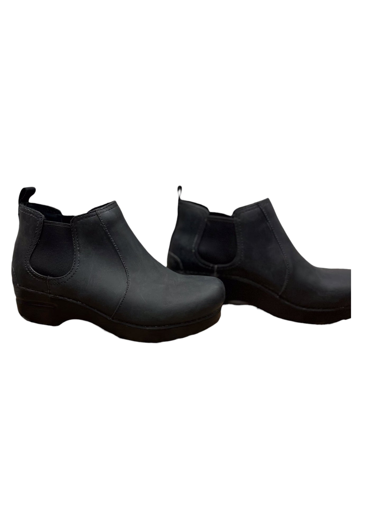 Boots Ankle Flats By Dansko Size: 7.5