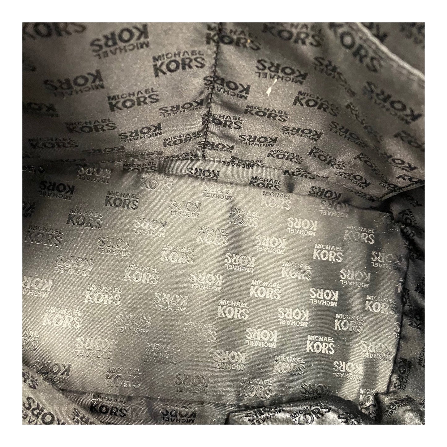 Handbag Designer By Michael Kors Size: Medium