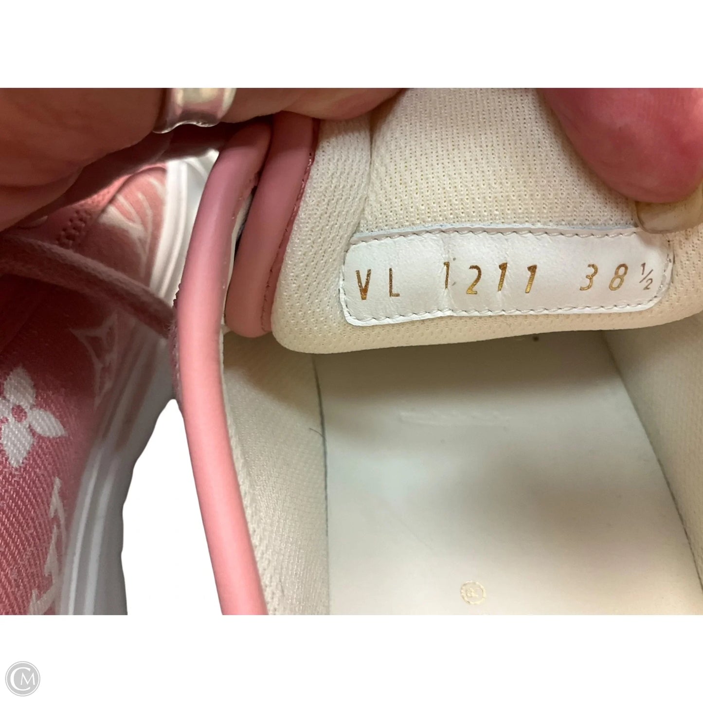 Shoes Luxury Designer By Louis Vuitton In Pink, Size: 8.5