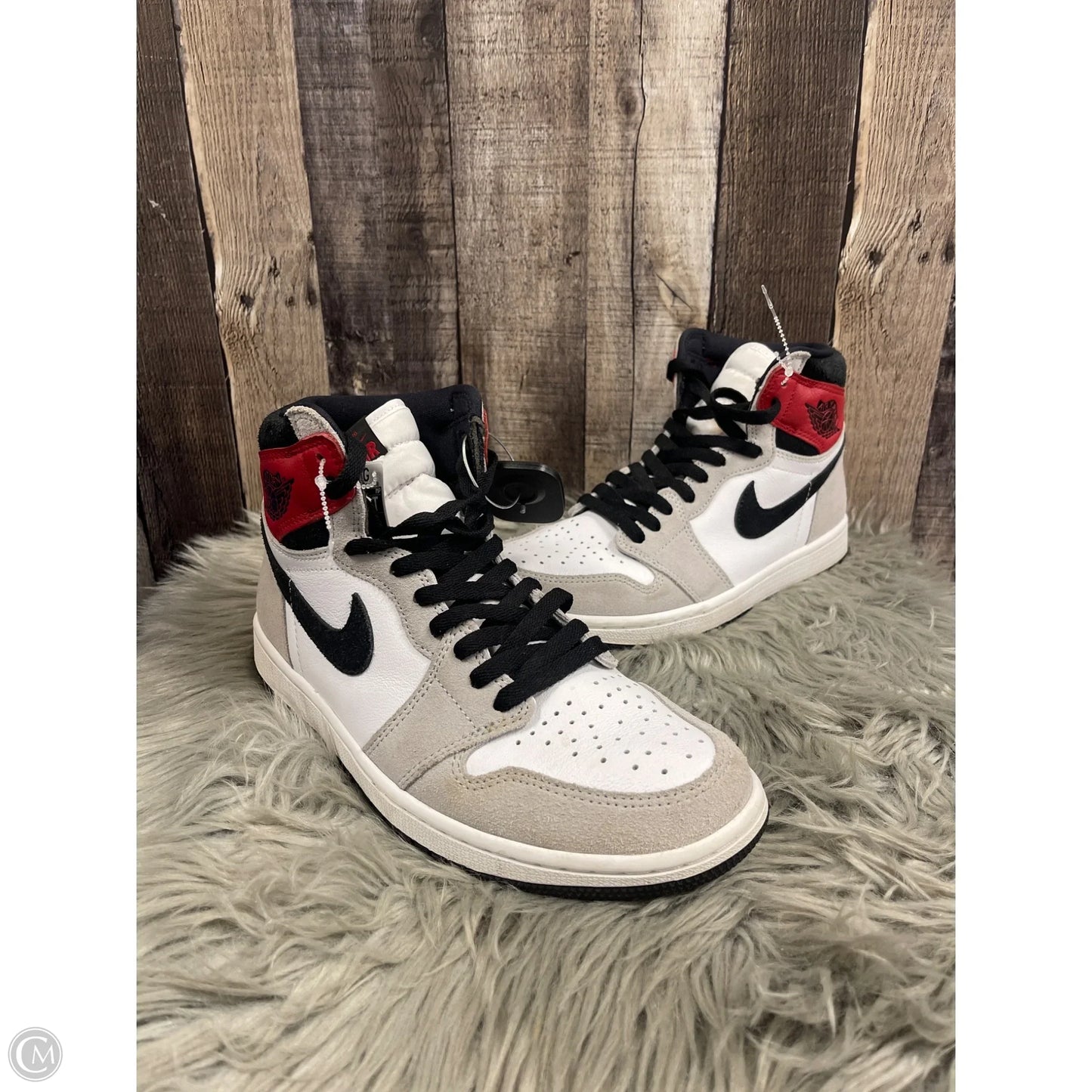 Shoes Athletic By Nike In Grey & Red, Size: 10.5