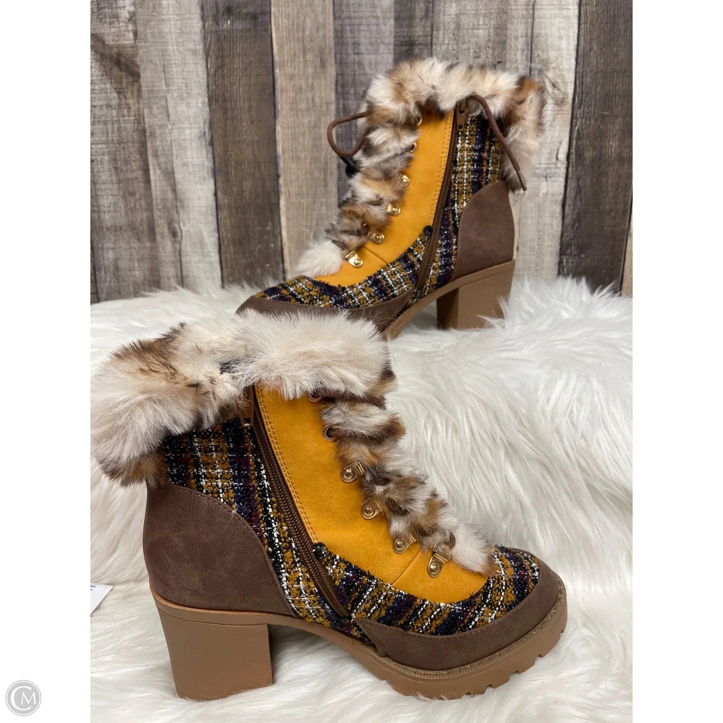 Boots Ankle Heels By Comfort Casual In Multi-colored, Size: 10