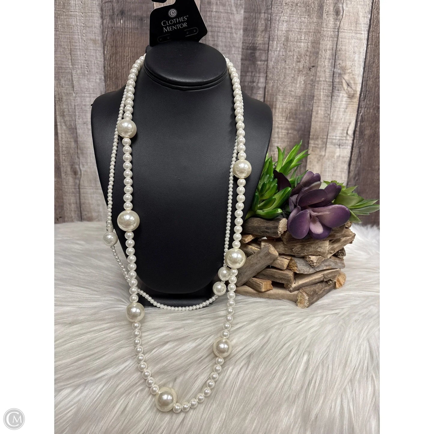 Necklace Layered By Cme