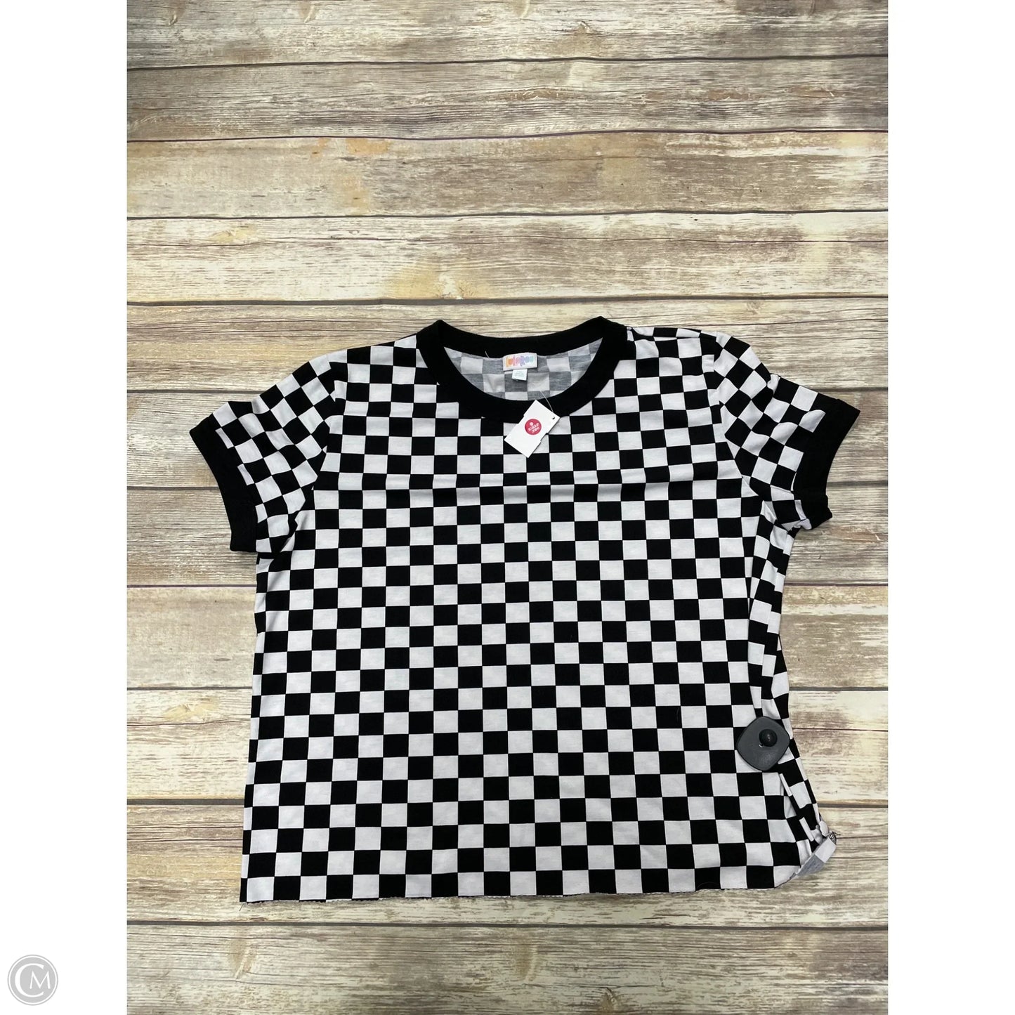 Top Short Sleeve By Lularoe In Checkered Pattern, Size: 2x
