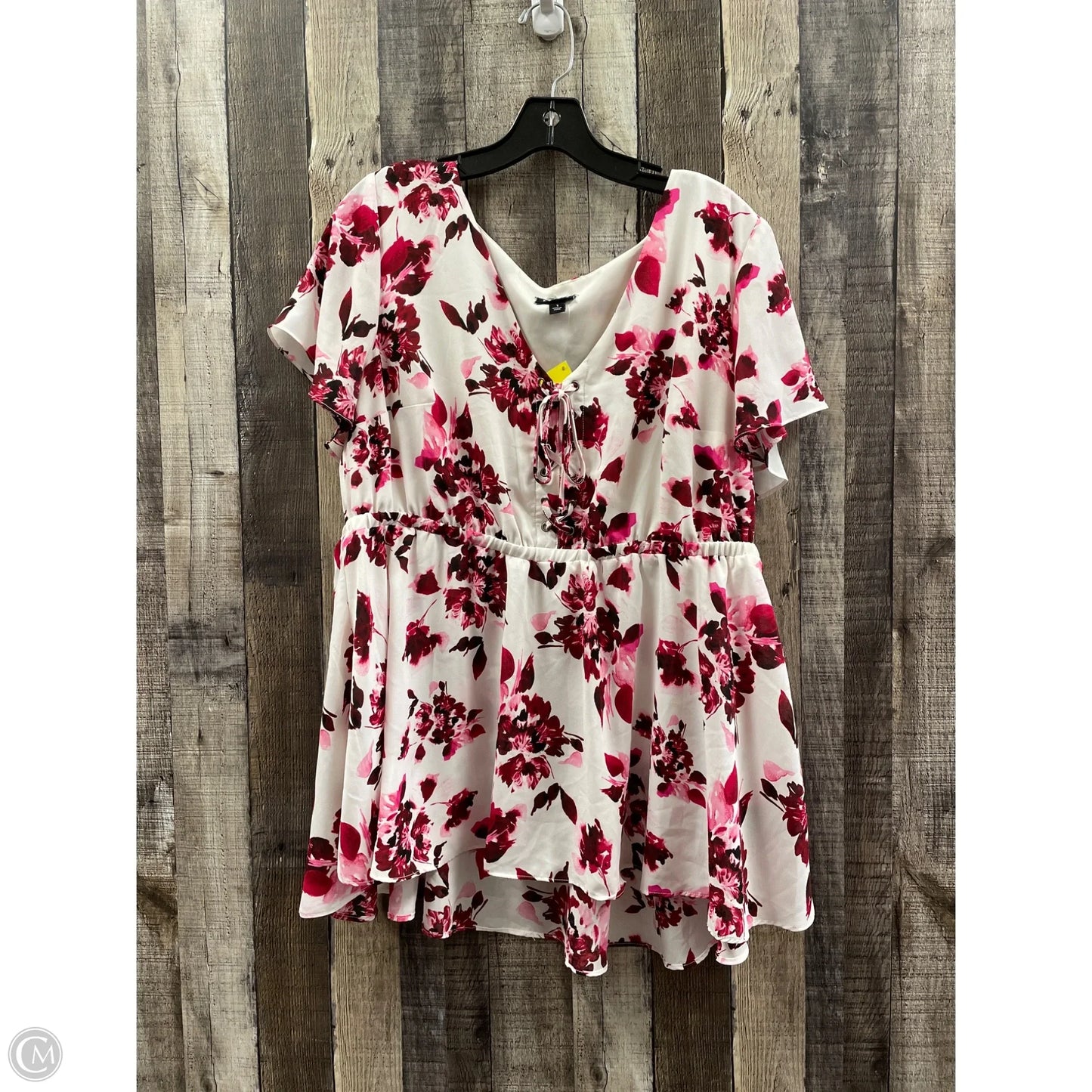 Top Short Sleeve By Torrid In Pink & White, Size: 1x