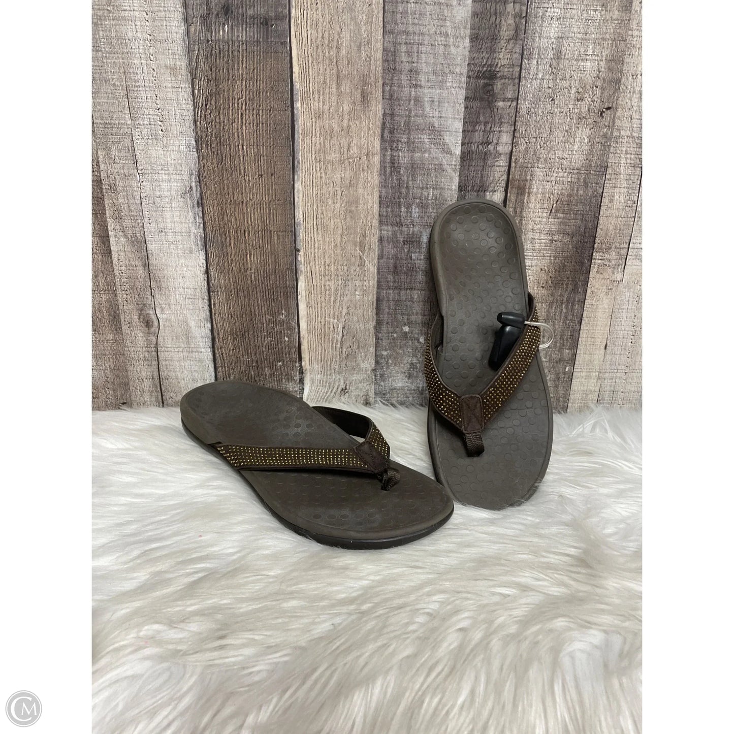 Sandals Flip Flops By Vionic In Brown, Size: 9
