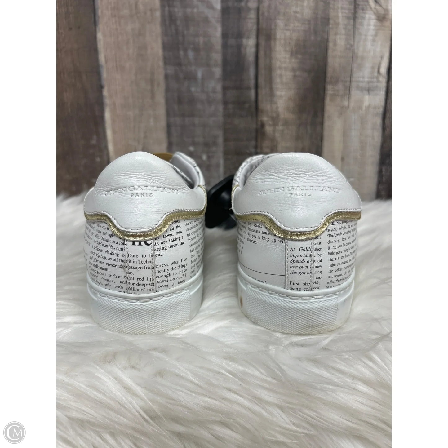 Shoes Sneakers By Cmb In Black & White, Size: 9