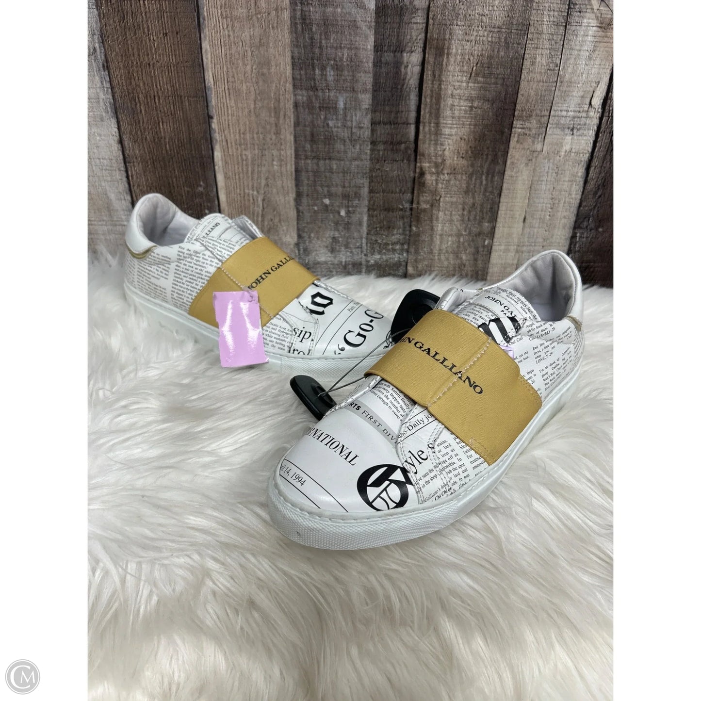Shoes Sneakers By Cmb In Black & White, Size: 9