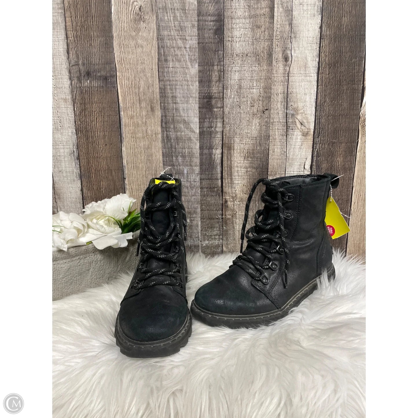 Boots Ankle Flats By Sorel In Black, Size: 6.5