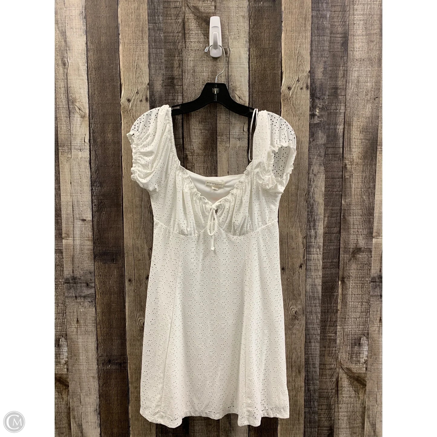 Dress Casual Short By Aeropostale In White, Size: L