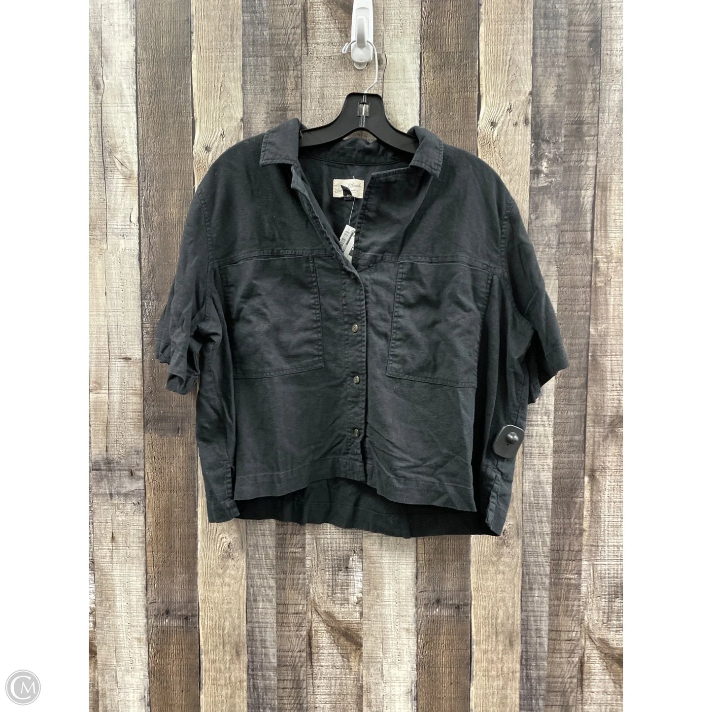 Top Short Sleeve By Universal Thread In Black, Size: L