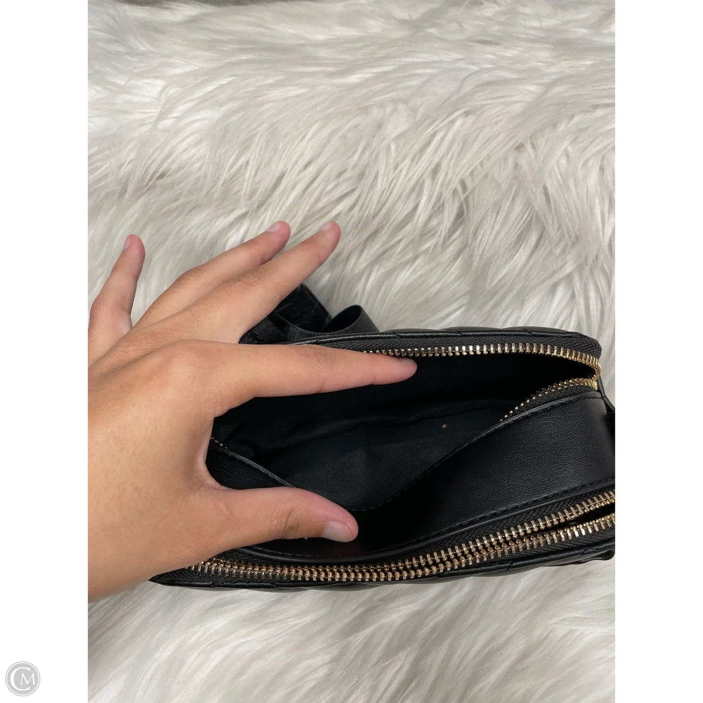 Crossbody By Clothes Mentor, Size: Small