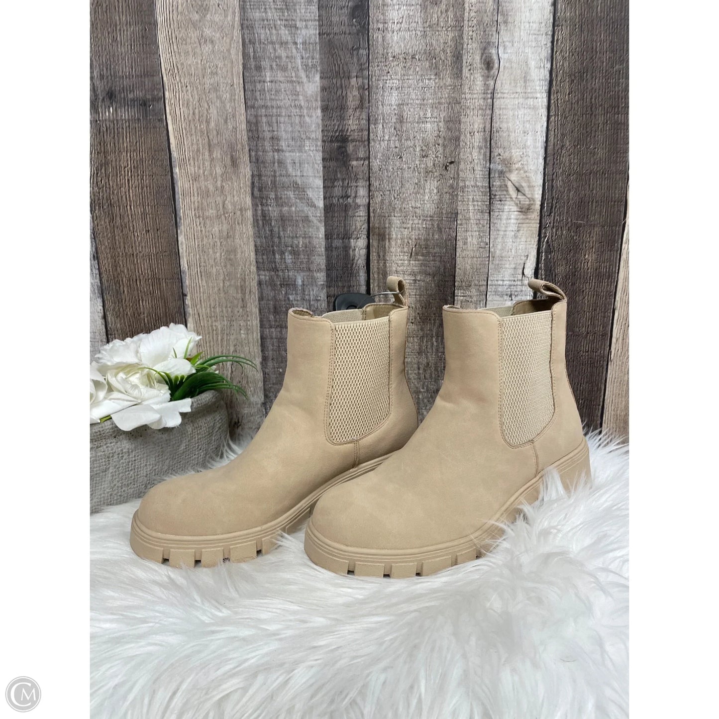 Boots Ankle Heels By Cme In Tan, Size: 6