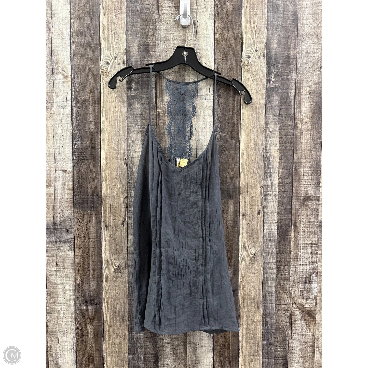 Top Sleeveless By Eyeshadow In Grey, Size: M