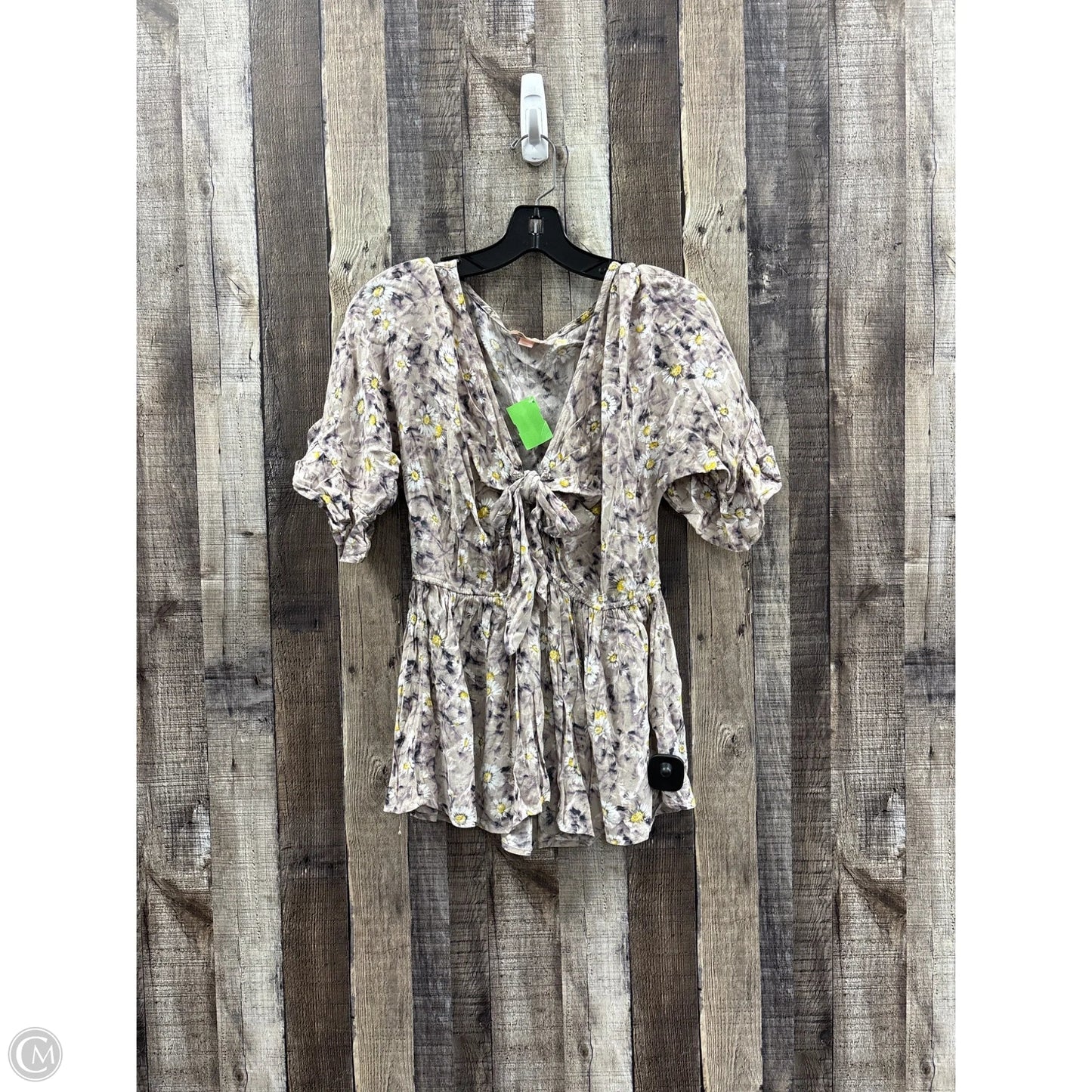 Top Short Sleeve By Willow & Root In Floral Print, Size: M