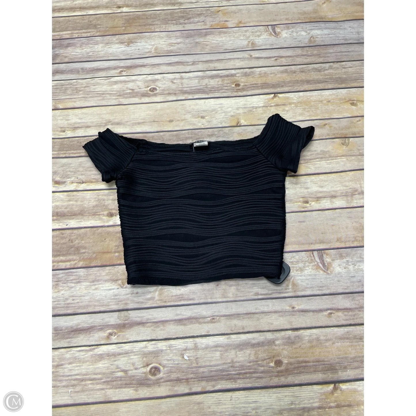 Top Short Sleeve By Wet Seal In Black, Size: Xs