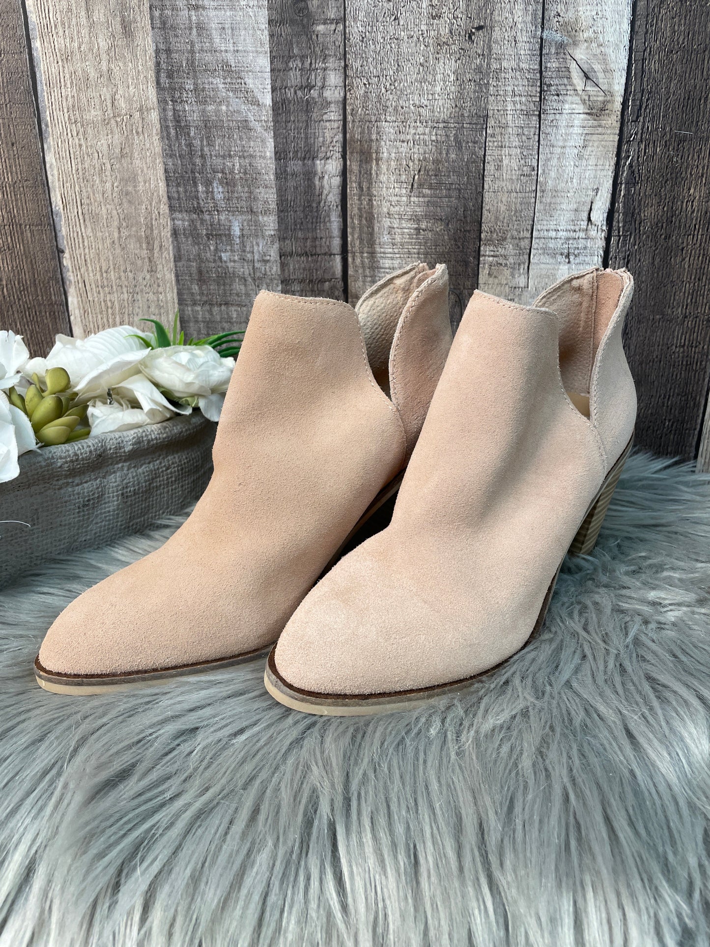 Boots Ankle Heels By Dolce Vita Size: 8.5