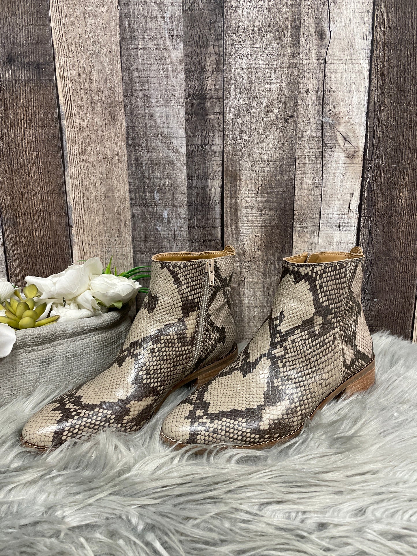 Boots Ankle Heels By Lucky Brand Size: 5