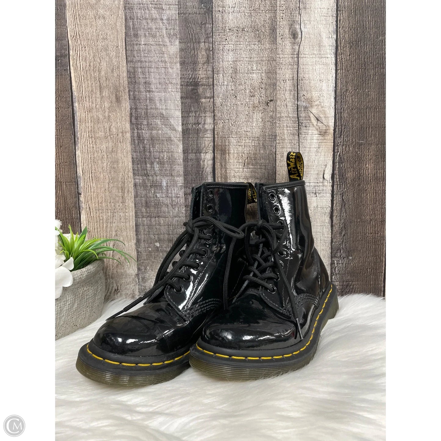 Boots Ankle Flats By Dr Martens In Black, Size: 5