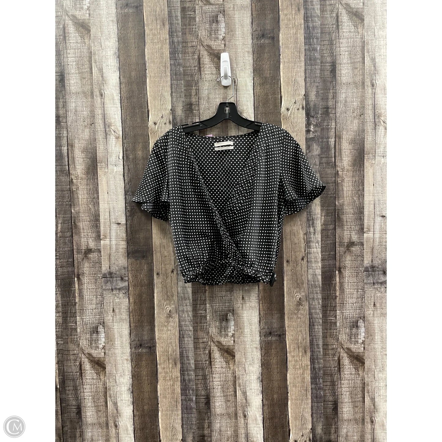 Top Short Sleeve By Urban Outfitters In Black, Size: S