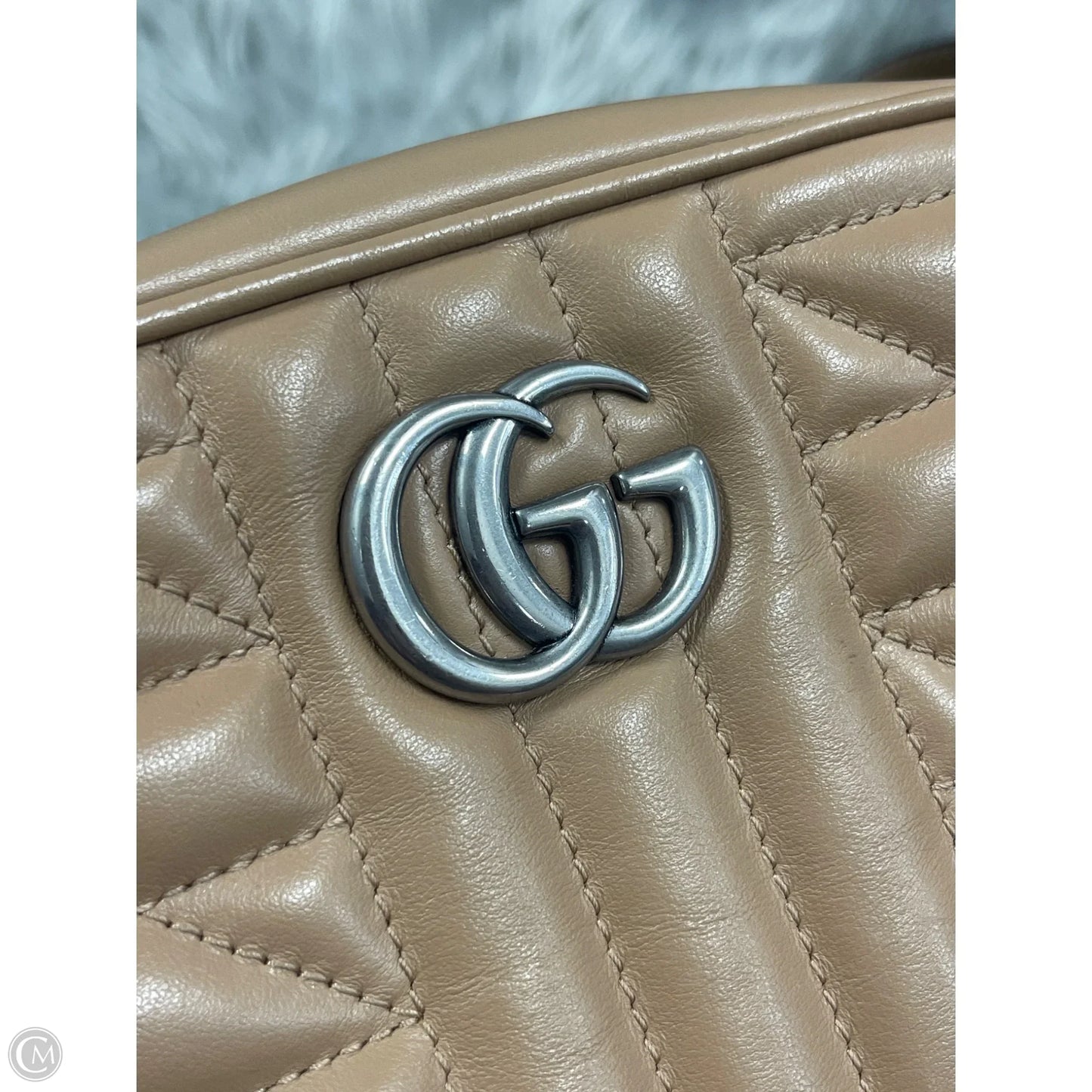 Crossbody Luxury Designer By Gucci, Size: Small