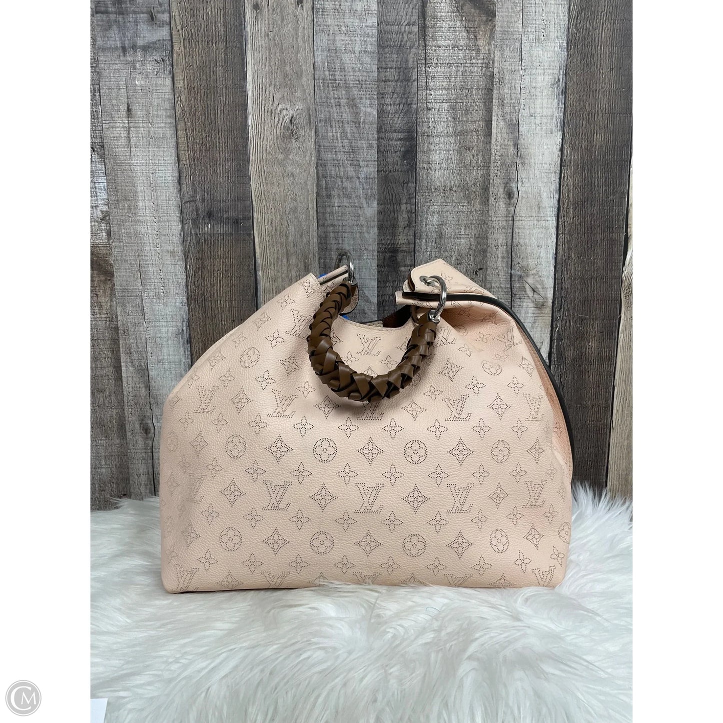 Handbag Luxury Designer By Louis Vuitton, Size: Large