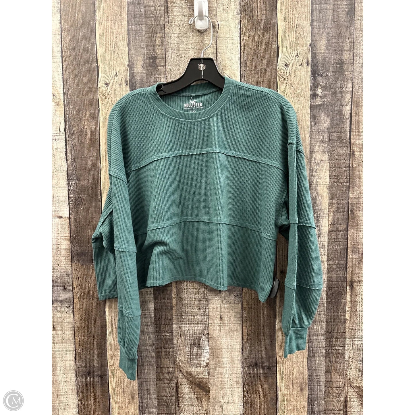 Top Long Sleeve By Hollister In Green, Size: S