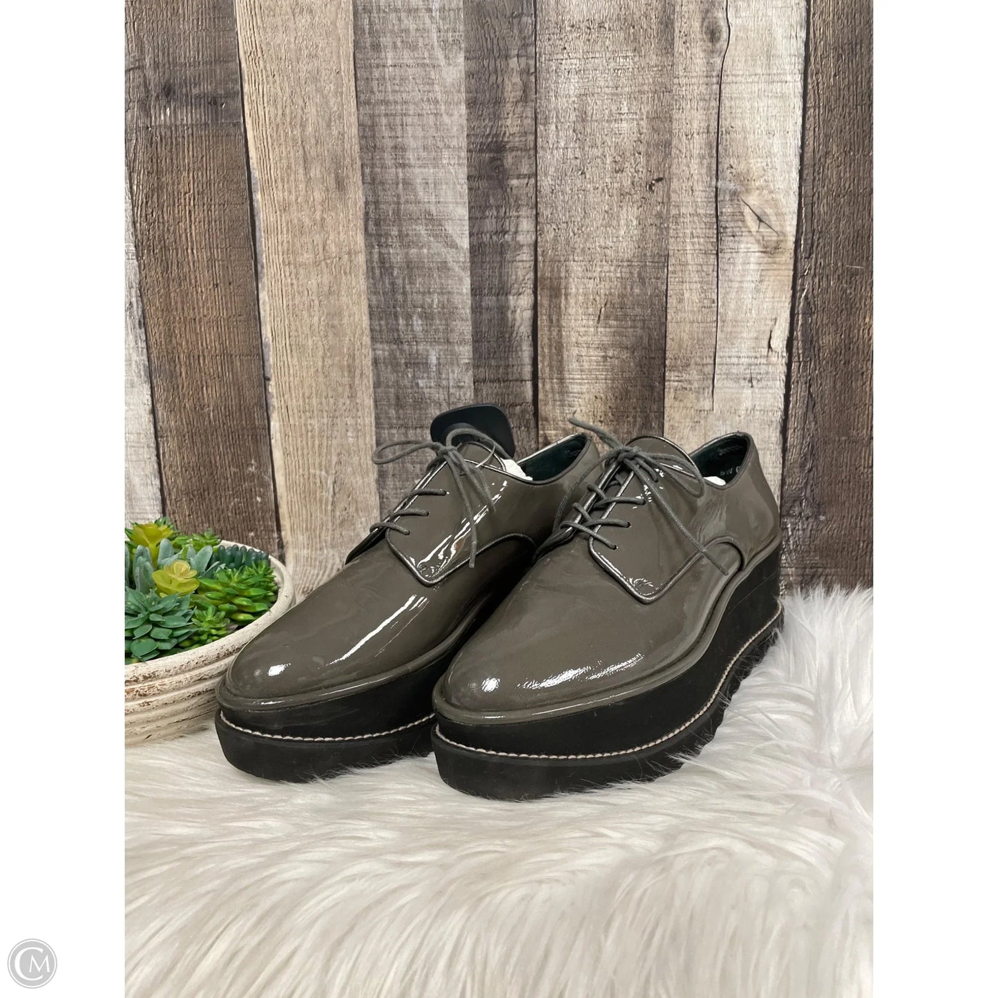 Shoes Designer By Stuart Weitzman In Grey, Size: 7.5