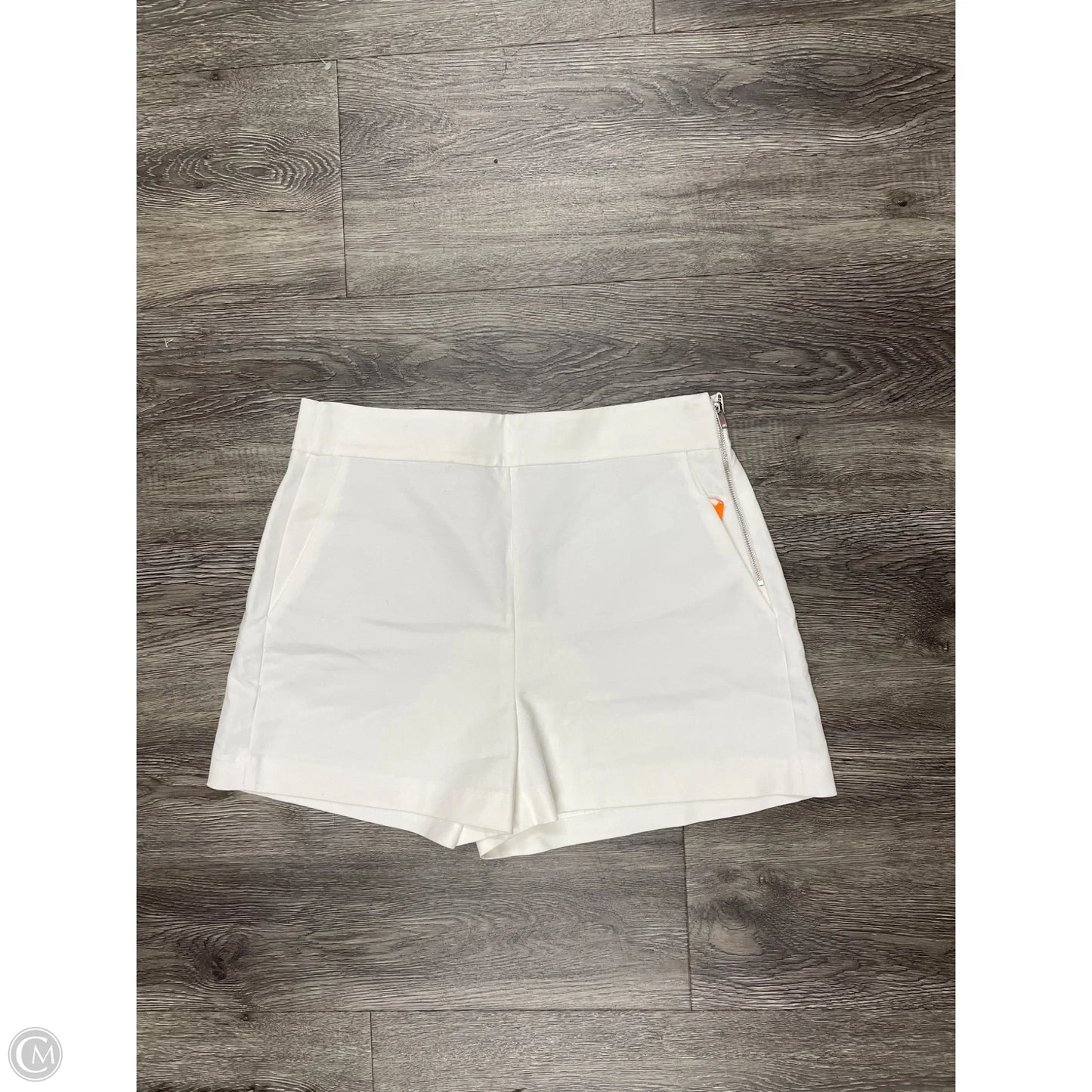 Shorts By Zara In Ivory, Size: L