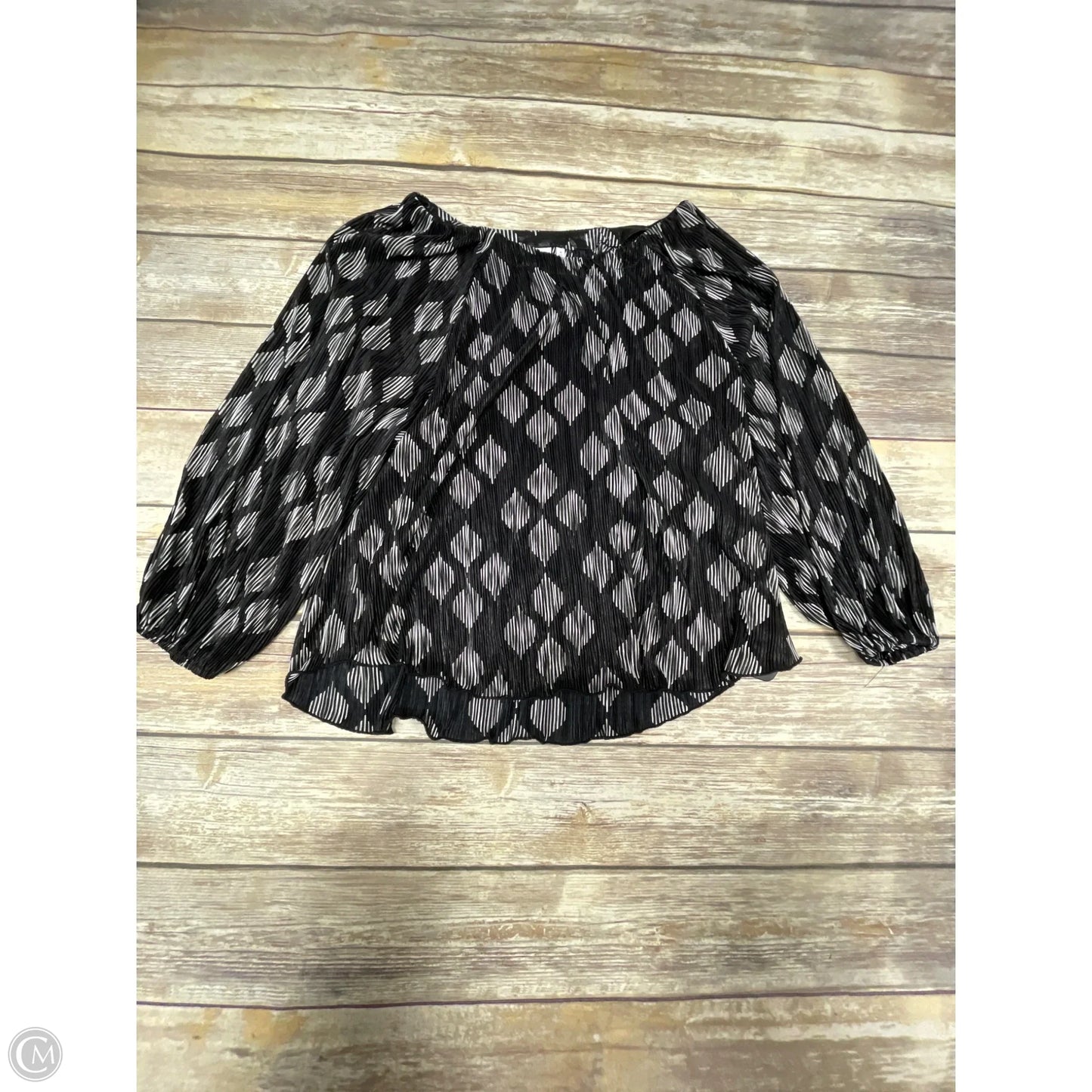 Top Long Sleeve By Chicos In Black & White, Size: Xxl