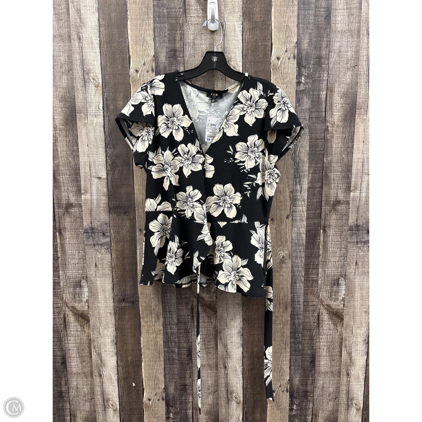 Top Short Sleeve By Cme In Black & White, Size: L