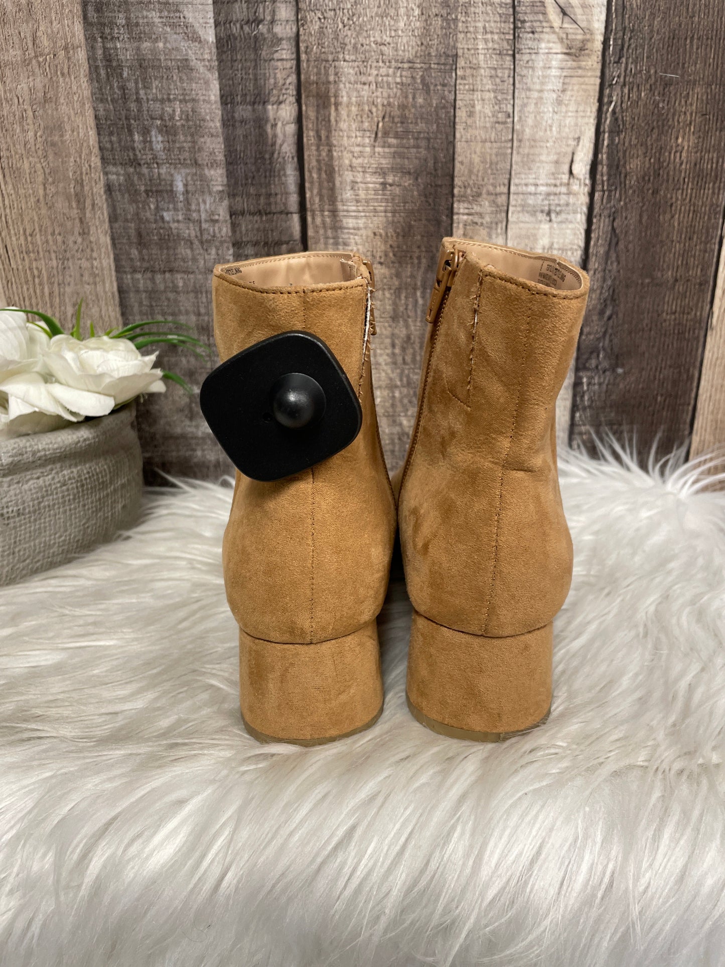 Boots Ankle Heels By A New Day Size: 6