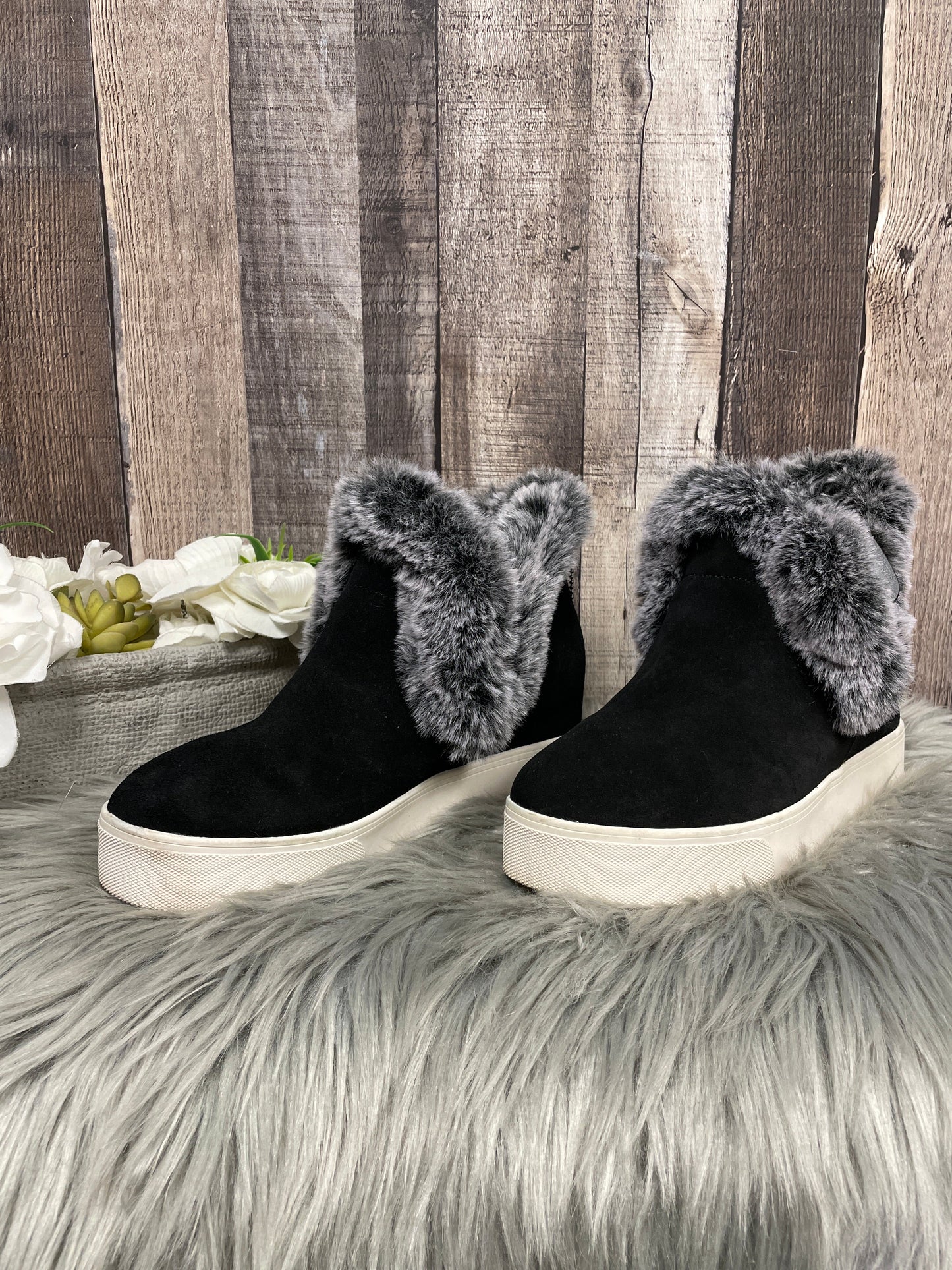Boots Ankle Flats By J Slides Size: 8.5
