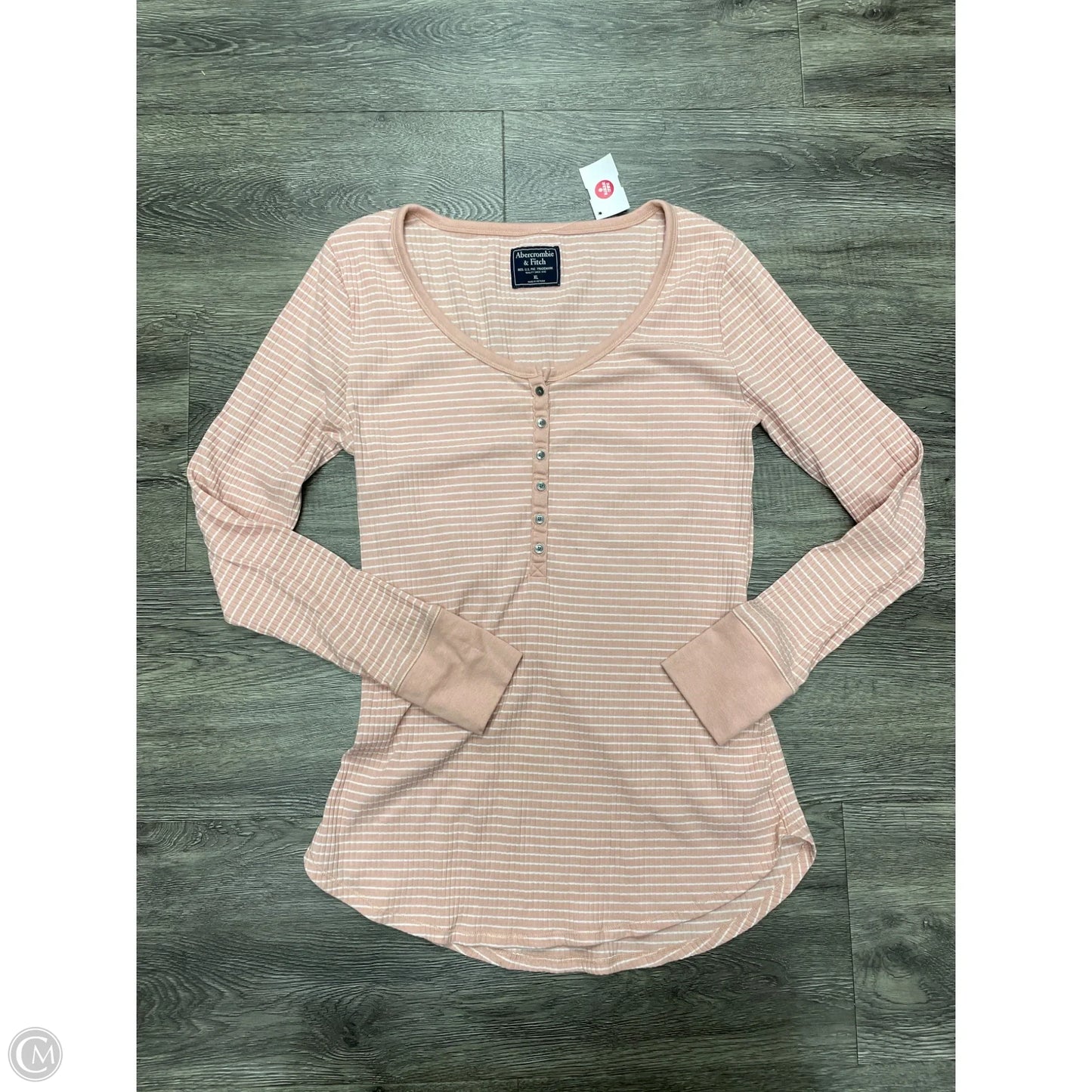 Top Long Sleeve By Abercrombie And Fitch In Peach, Size: Xl