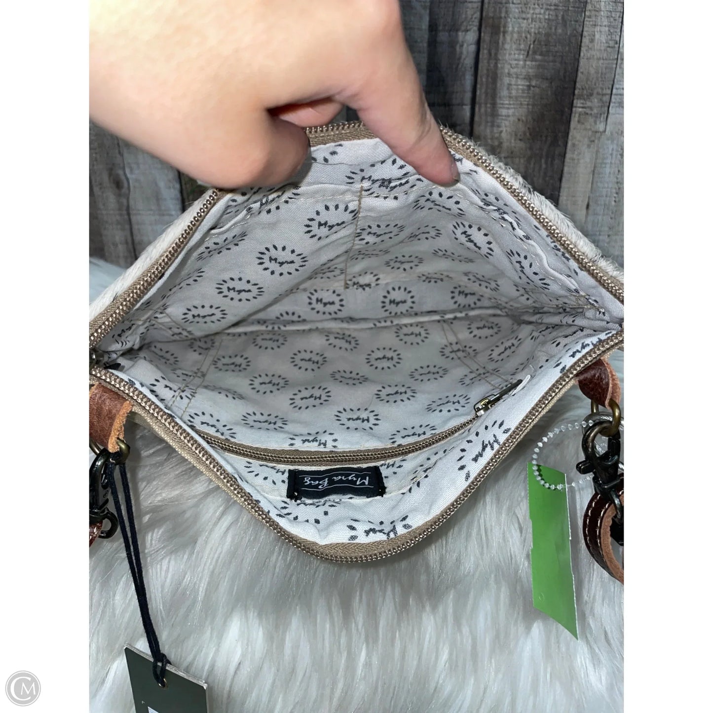Crossbody By Myra, Size: Medium