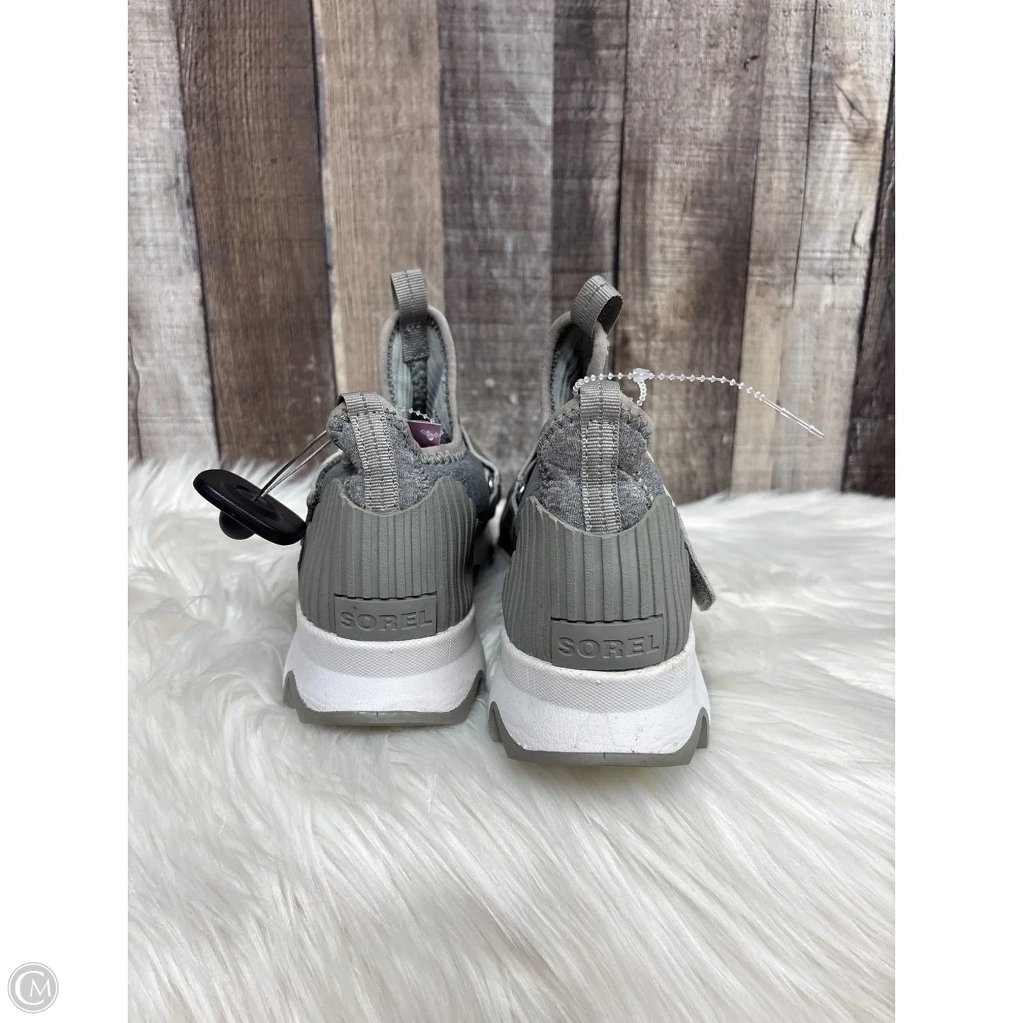 Shoes Sneakers By Sorel In Grey, Size: 7