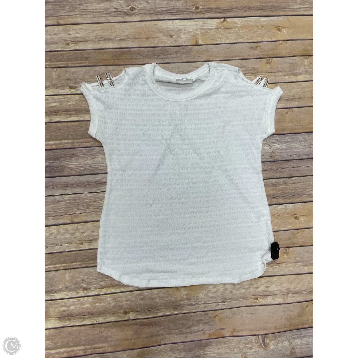 Top Short Sleeve By Retrology In White, Size: S