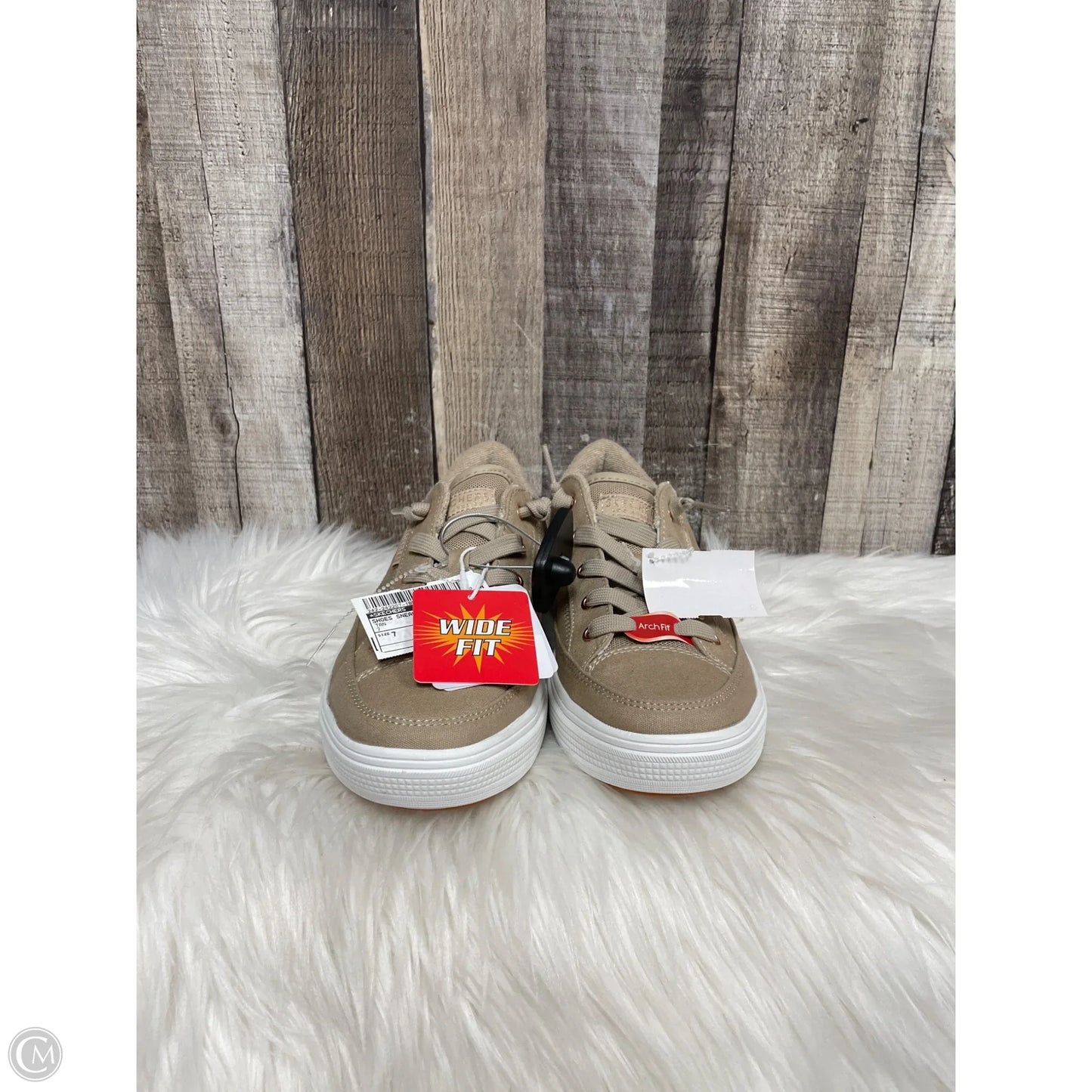 Shoes Sneakers By Skechers In Tan, Size: 7