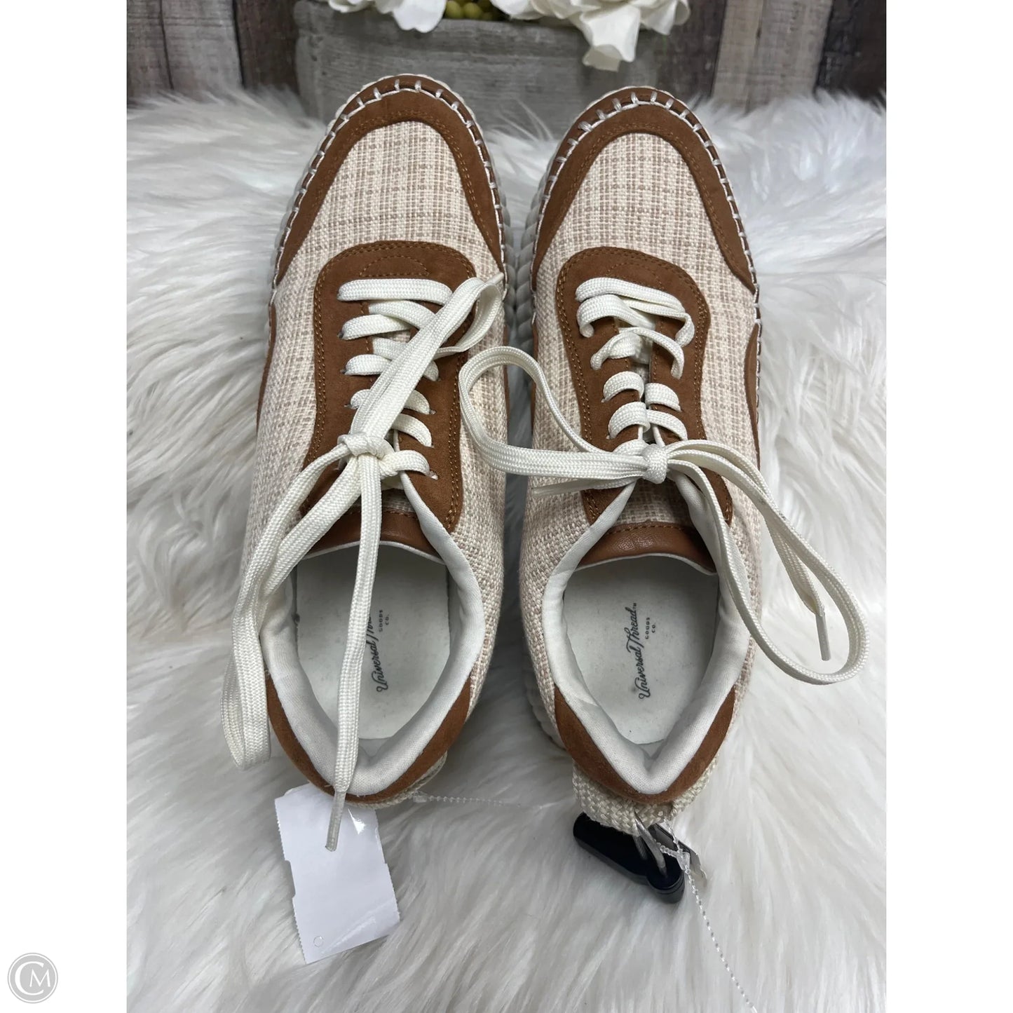 Shoes Sneakers By Universal Thread In Multi-colored, Size: 9.5