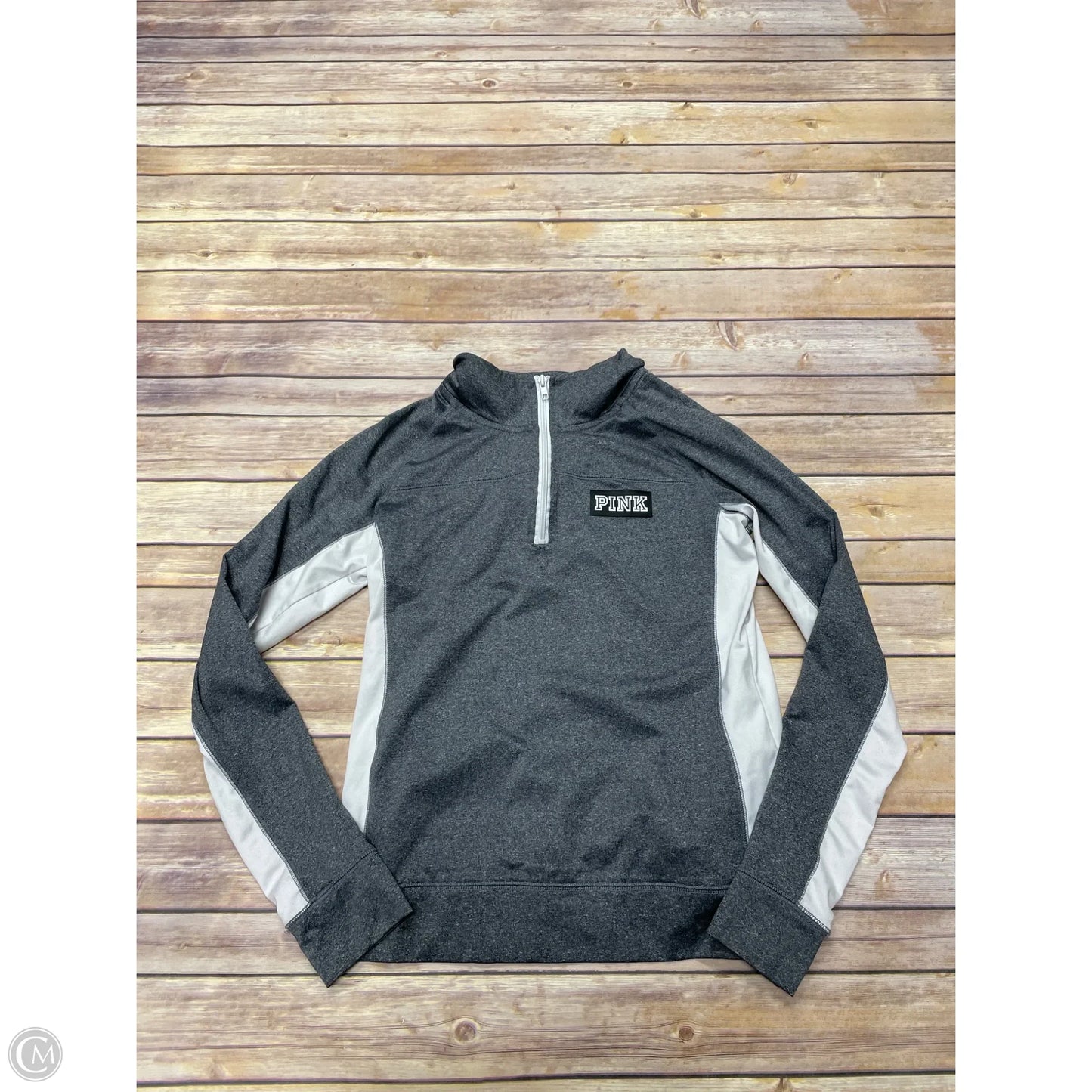 Athletic Top Long Sleeve Collar By Pink In Grey, Size: M