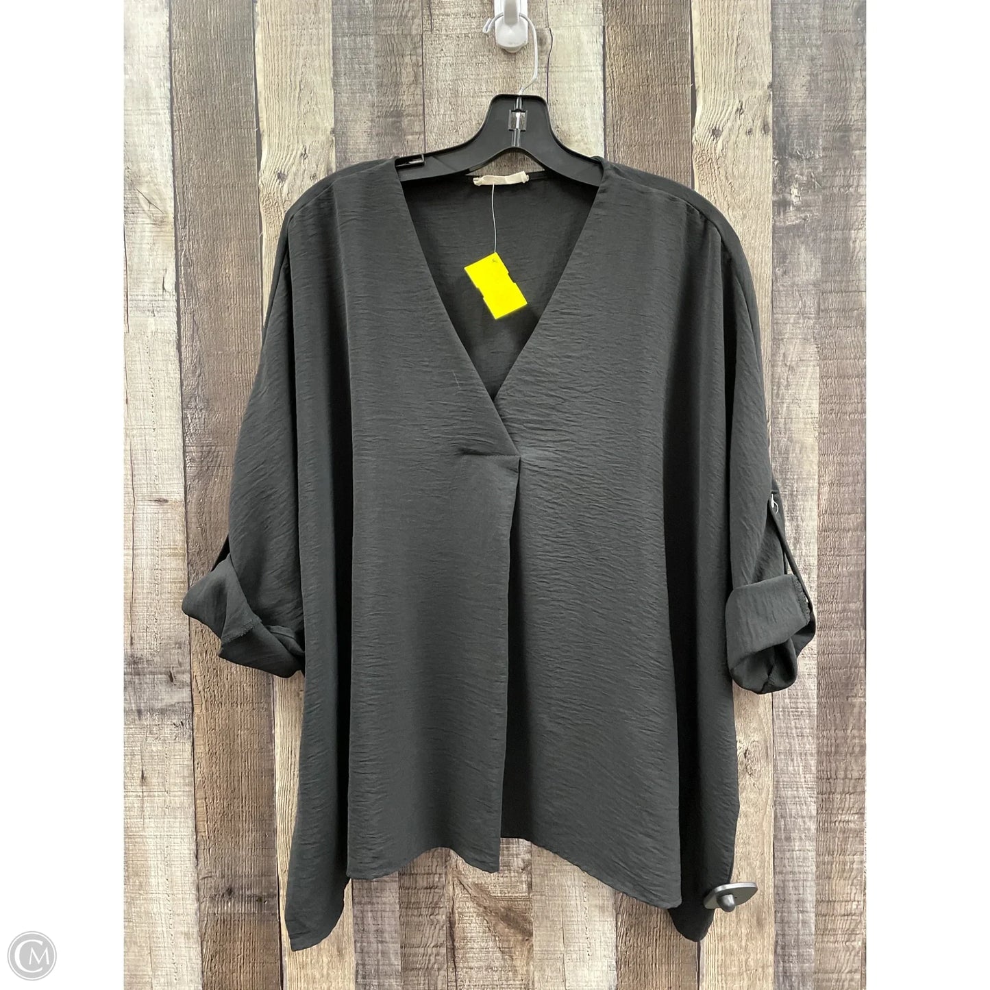 Top 3/4 Sleeve By Entro In Black, Size: M