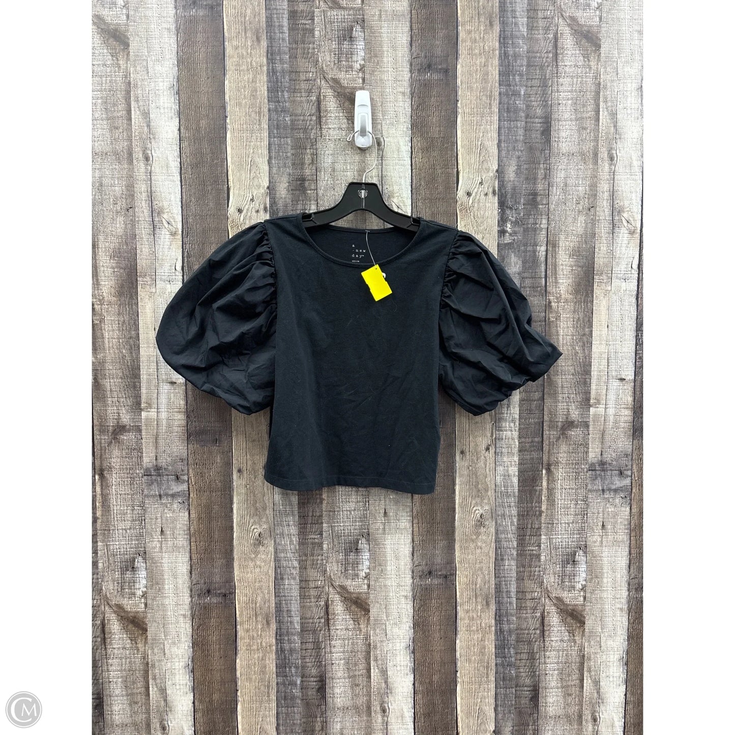 Top Short Sleeve By A New Day In Black, Size: M