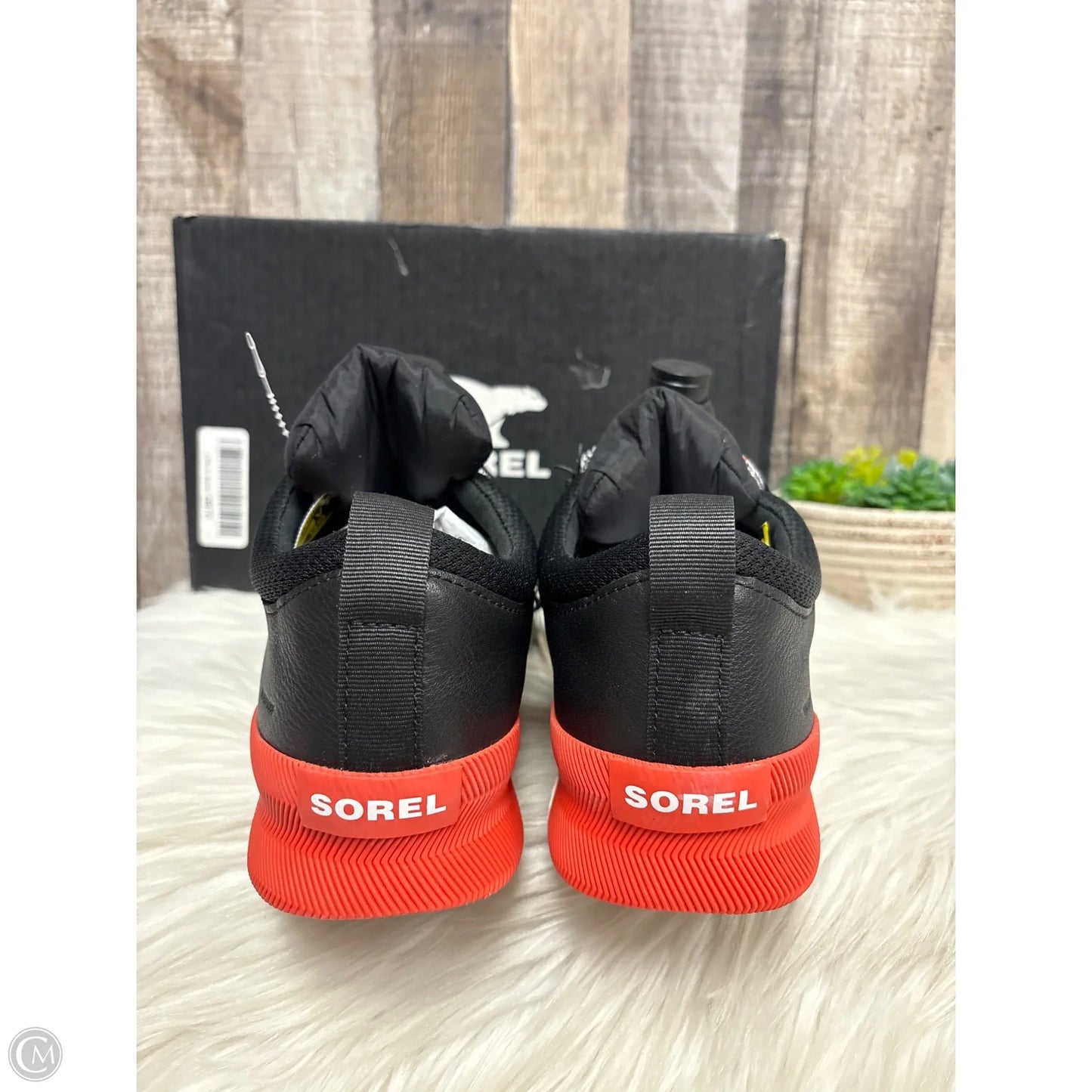 Shoes Sneakers By Sorel In Black & Pink, Size: 9